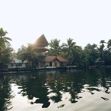 Апартаменти Tulsi Kayal Retreat Champakulam Екстер'єр фото
