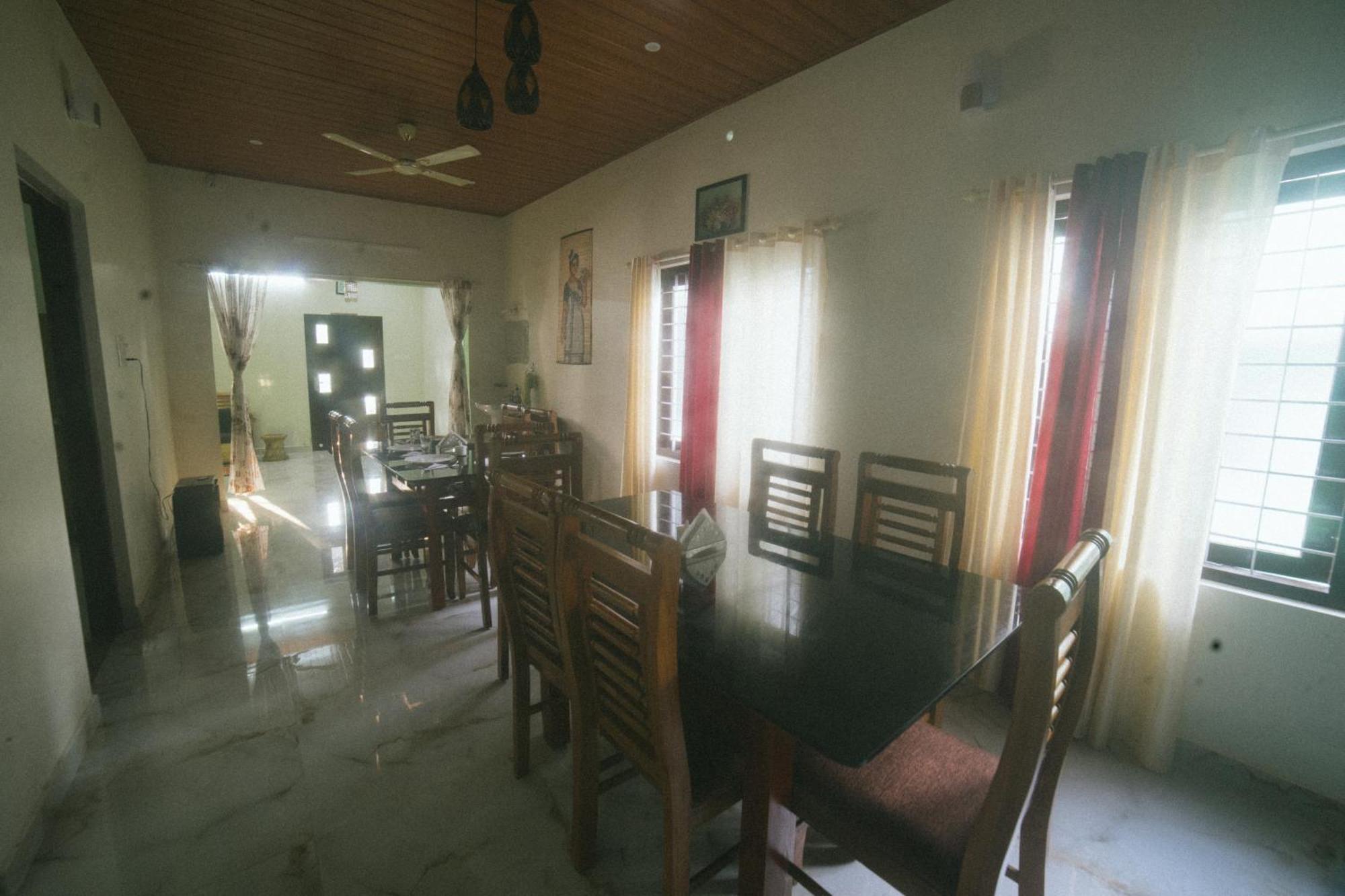 Апартаменти Tulsi Kayal Retreat Champakulam Екстер'єр фото