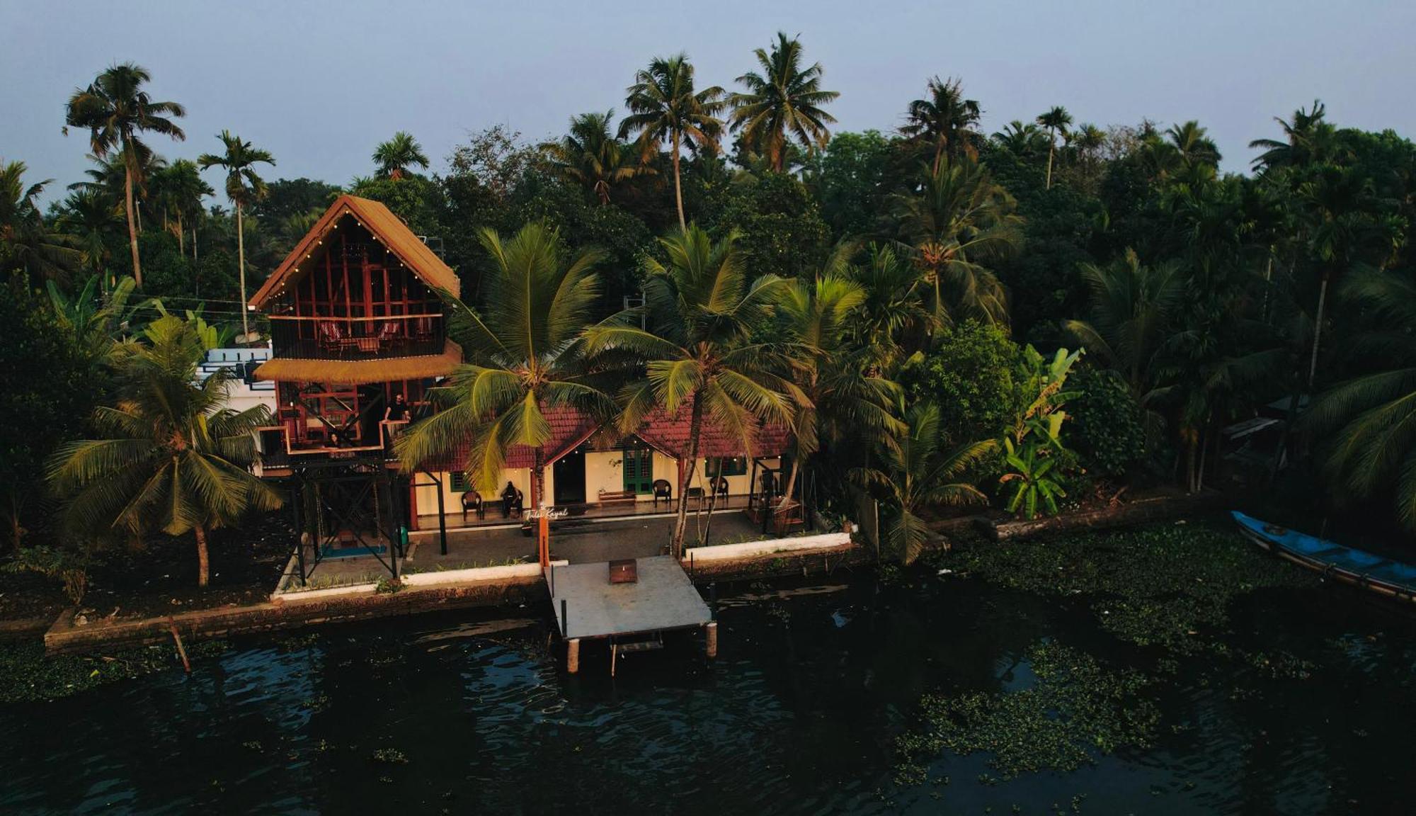 Апартаменти Tulsi Kayal Retreat Champakulam Екстер'єр фото