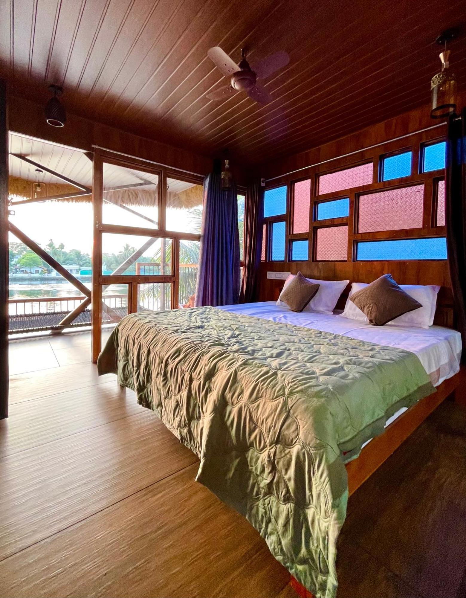 Апартаменти Tulsi Kayal Retreat Champakulam Екстер'єр фото