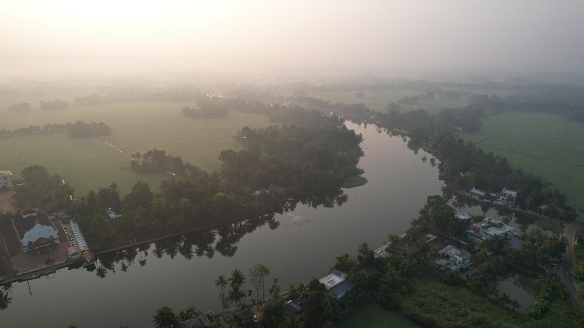 Апартаменти Tulsi Kayal Retreat Champakulam Екстер'єр фото