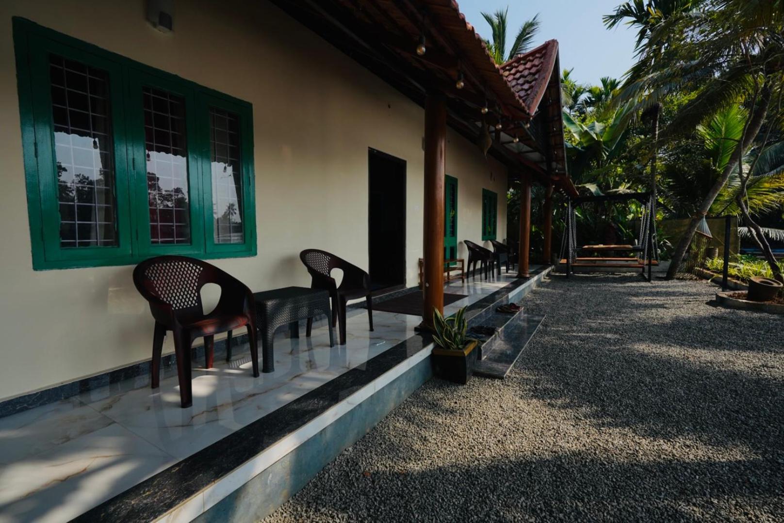 Апартаменти Tulsi Kayal Retreat Champakulam Екстер'єр фото