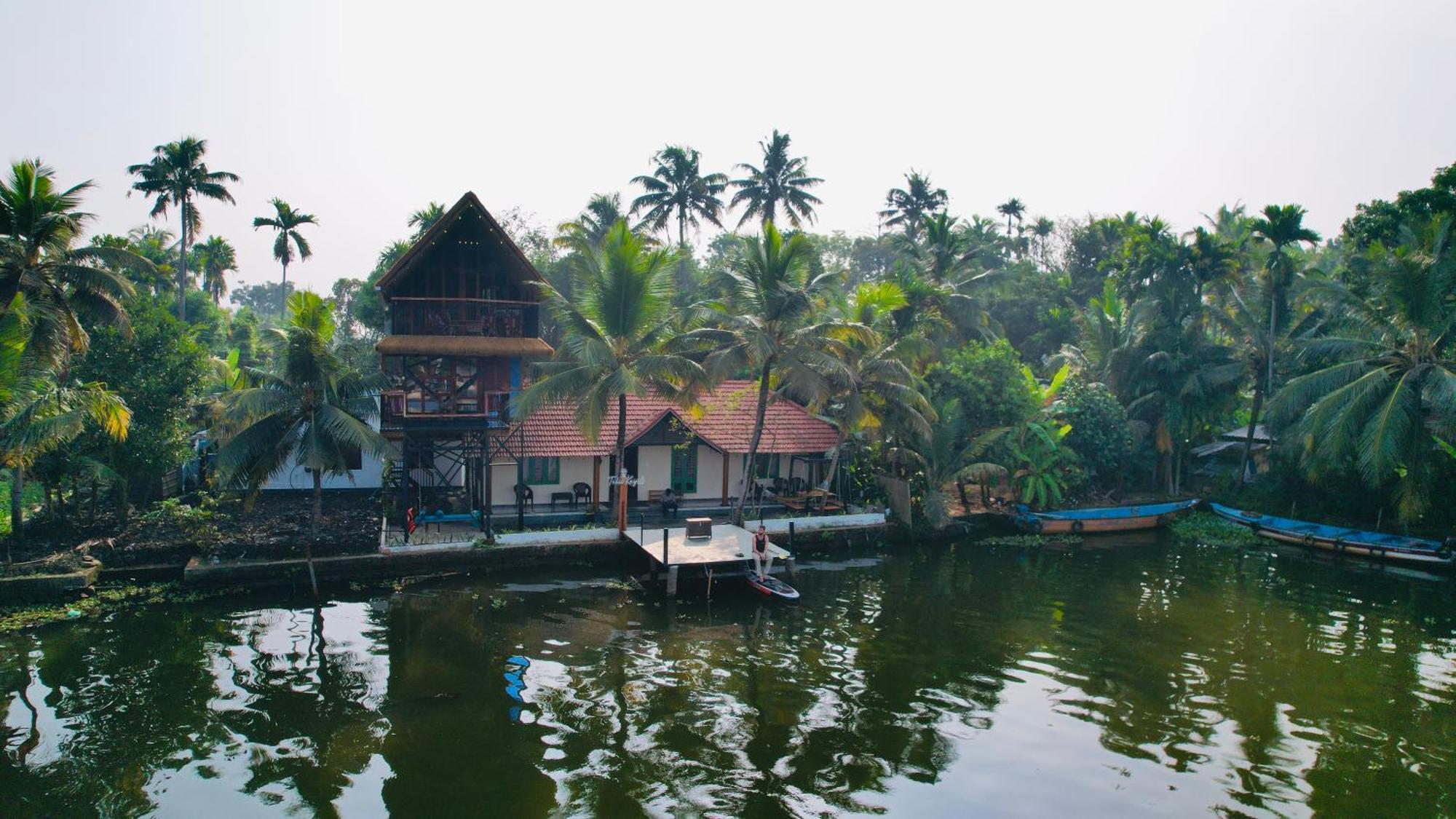 Апартаменти Tulsi Kayal Retreat Champakulam Екстер'єр фото